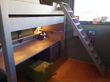 Cama infantil Tree house 90 x 200 con 3 escaleras y tobogán, cama en  altillo para